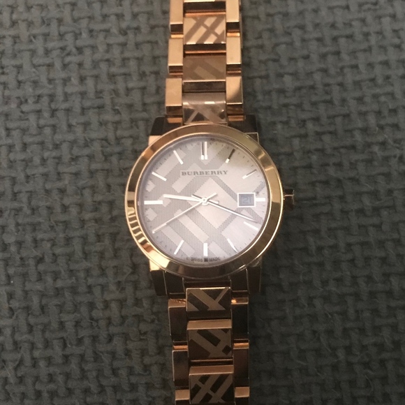 Burberry Rose Gold Watch - Picture 1 of 8